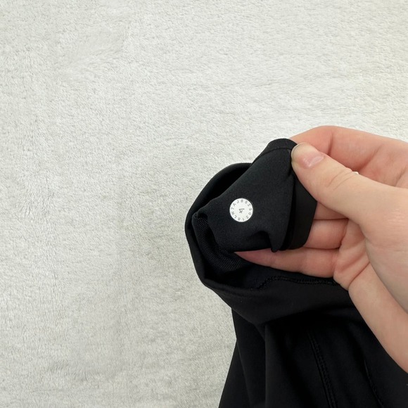 Lululemon Short - 4 - Picture 5 of 5